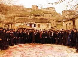 旅芸人の記録('75ギリシャ)〈2枚組〉 旅芸人の記録('75ギリシャ)DVD2枚組、テオ・アンゲロプロス - メルカリ